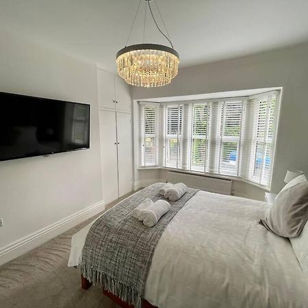 Modern 2 Bed Flat W Parking, Dog Friendly, Central Bournemouth Esterno foto