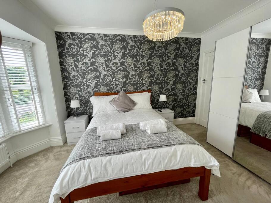 Modern 2 Bed Flat W Parking, Dog Friendly, Central Bournemouth Esterno foto