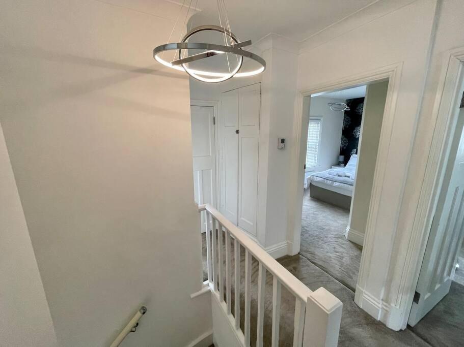 Modern 2 Bed Flat W Parking, Dog Friendly, Central Bournemouth Esterno foto